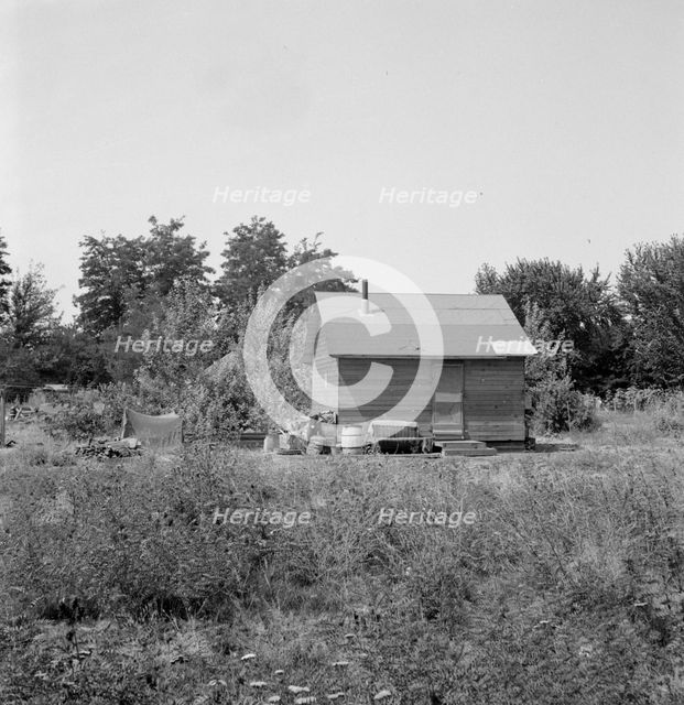 Another home recently self-built in one of several..., Washington, Yakima, Sumac Park, 1939. Creator: Dorothea Lange.