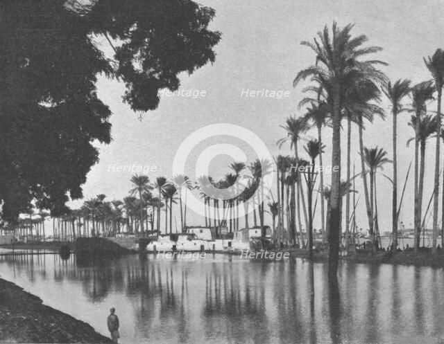 ''Abords de l'avenue de Gezireh pendant la crue du Nil; Le Nord-Est Africain', 1914. Creator: Unknown.