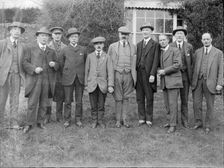 AC group gathered at Agmerhurst near Northiam, East Sussex, 1919. Artist: Nathaniel Lloyd