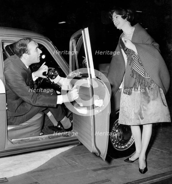Actor Bernard Bresslaw in Standard Vanguard at 1960 Motor Show. Creator: Unknown.