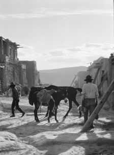 Acoma, New Mexico area views, between 1899 and 1928. Creator: Arnold Genthe