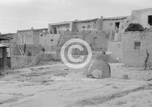 Acoma, New Mexico area views, between 1899 and 1928. Creator: Arnold Genthe.