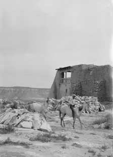 Acoma, New Mexico area views, between 1899 and 1928. Creator: Arnold Genthe