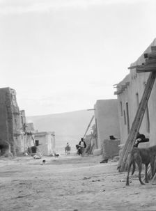 Acoma, New Mexico area views, between 1899 and 1928. Creator: Arnold Genthe