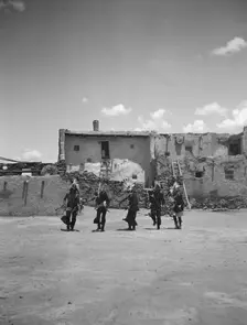 Acoma, New Mexico area views, between 1899 and 1928. Creator: Arnold Genthe