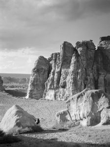 Acoma, New Mexico area views, between 1899 and 1928. Creator: Arnold Genthe