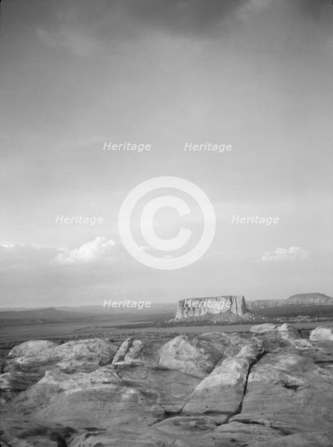 Acoma, New Mexico area views, between 1899 and 1928. Creator: Arnold Genthe.