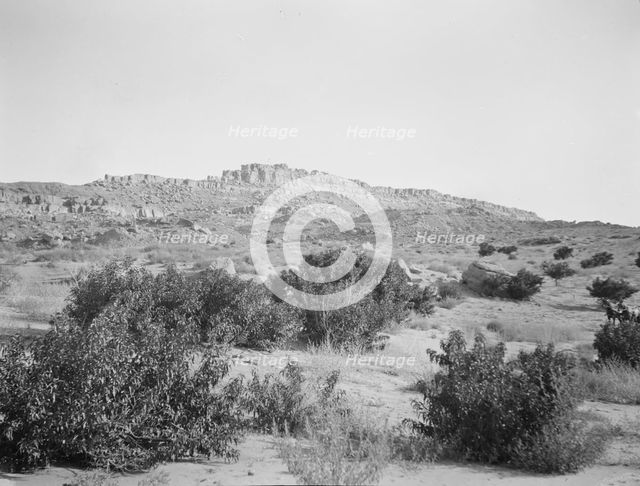 Acoma, New Mexico area views, between 1899 and 1928. Creator: Arnold Genthe.