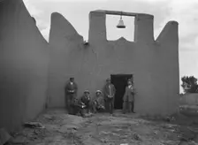 Acoma, New Mexico area views, between 1899 and 1928. Creator: Arnold Genthe