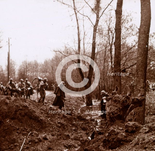 Advance on the Ailette, northern France, c1918. Artist: Unknown.