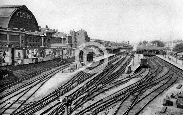 Addison Road railway station, London, 1926-1927. Artist: Unknown