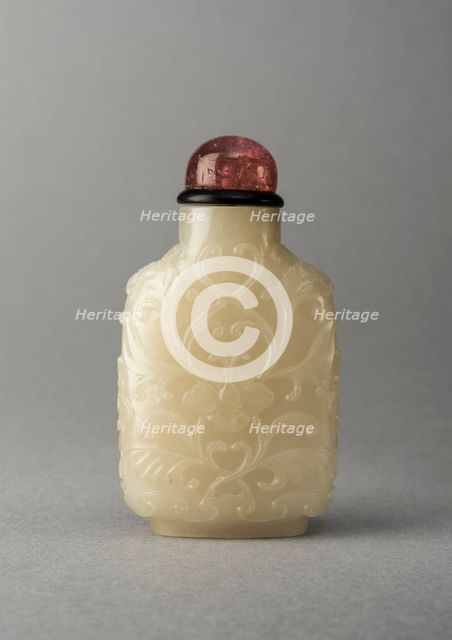 ade snuff bottle with carving of foliage, China, Qing dynasty, 1644-1911. Creator: Unknown.