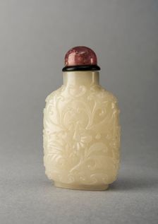 ade snuff bottle with carving of foliage, China, Qing dynasty, 1644-1911. Creator: Unknown