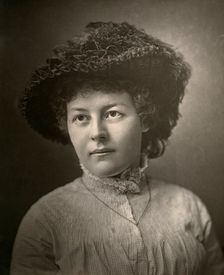 Adela Measor, Irish actress, 1882. Artist: London Stereoscopic & Photographic Co