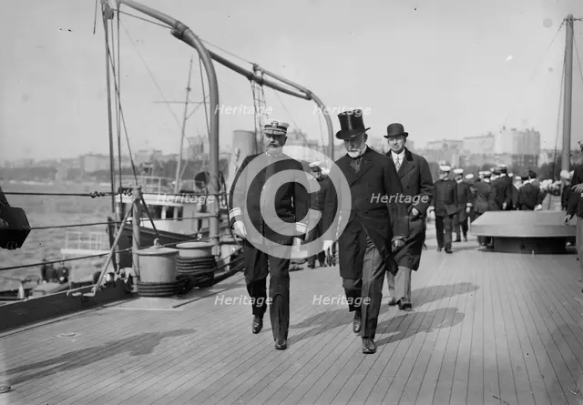 Adm. Badger & Mayor Gaynor, 1913. Creator: Bain News Service.
