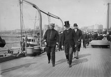 Adm. Badger & Mayor Gaynor, 1913. Creator: Bain News Service