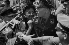 Adolf Hitler meets the people, 1936