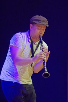 Adrian Cox (Rythme Futur), Birley Centre, Eastbourne, East Sussex, Sep 2015. Artist: Brian O'Connor