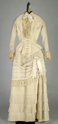 Afternoon dress, American, 1883. Creator: Unknown