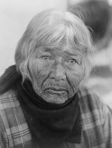 Aged Pomo woman, c1924. Creator: Edward Sheriff Curtis