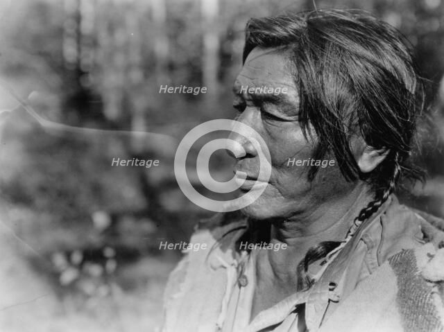 Agichida, Assiniboin, c1927. Creator: Edward Sheriff Curtis.