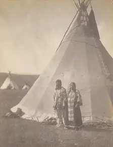 Aims Back, 1910. Creator: Edward Sheriff Curtis