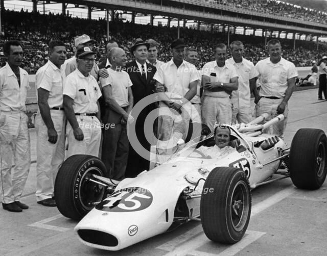 AJ Foyt in Lotus-Ford, Indianapolis 500, Indiana, USA, 1965. Artist: Unknown
