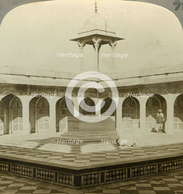 Akbar's tomb, Sikandara, Uttar Pradesh, India, c1900s(?).Artist: Underwood & Underwood