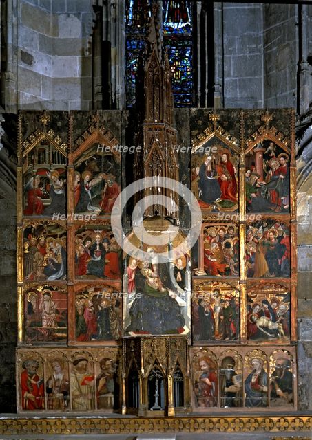 Altarpiece of the Solivella Castle, dedicated to the Virgin, work signed towards 1425.