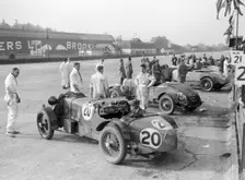 Alvis and Lea-Francis cars at the JCC Double Twelve race, Brooklands, 8/9 May 1931. Artist: Bill Brunell