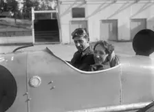 Alvis of CM Harvey, JCC 200 Mile Race, Brooklands, 1921. Artist: Bill Brunell