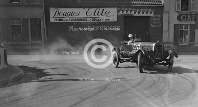 Alvis of Ruth Urquhart Dykes competing at the Boulogne Motor Week, France, 1928. Artist: Bill Brunell.