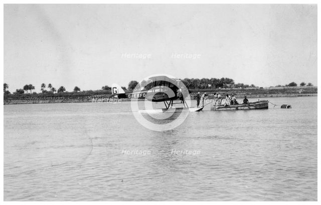 Alan Cobham's De Havilland DH50 landing on the Tigris, Iraq, 1926. Artist: Unknown