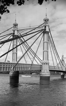 Albert Bridge, Chelsea, London, 1945-1980. Artist: Eric de Maré
