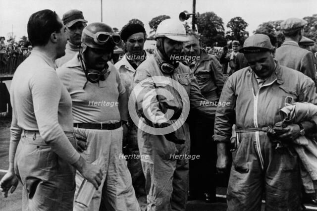 Alberto Ascari, Froilan Gonzalez, Guiseppe Farina (from left to right), and a mechanic. Artist: Unknown