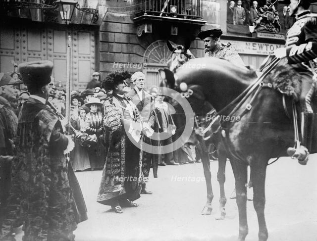 Aldermen Challenge King's Pursuivant at Temple Bar, London, 1910. Creator: Bain News Service.