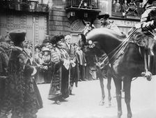Aldermen Challenge King's Pursuivant at Temple Bar, London, 1910. Creator: Bain News Service