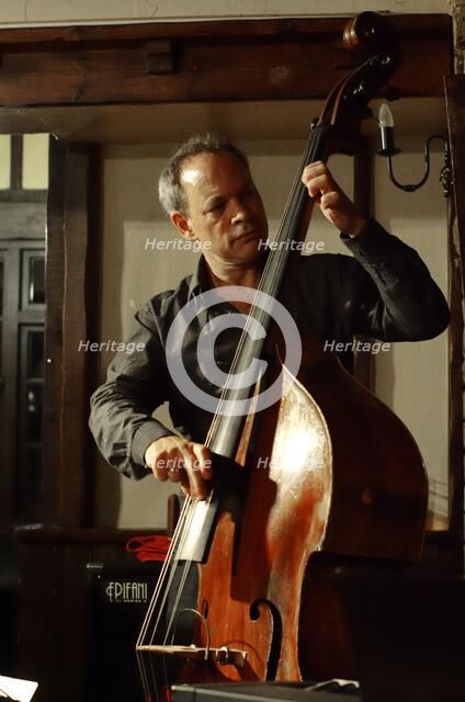 Alec Dankworth, The Woodman, Ide Hill, Kent.  Artist: Brian O'Connor