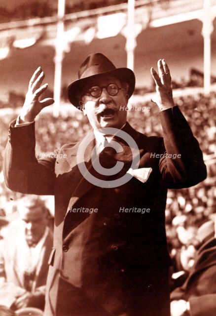  Alejandro Lerroux García (1864-1949), Spanish politician, speaking in a meeting at Bullring of B…