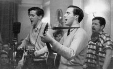 Alex and Rory McEwen, Enterprise Public House, London, late 1950s-early 1960s. Artist: Eddis Thomas