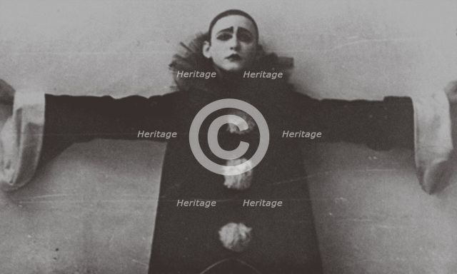 Alexander Vertinsky as Pierrot, 1918.