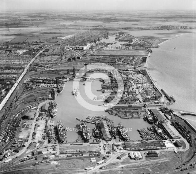 Alexandra Dock and environs, Kingston upon Hull, Humberside, 1947. Artist: Aerofilms.