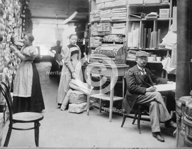 Alez Kunz, Berne, Switzerland, between 1895 and 1910. Creator: Unknown.