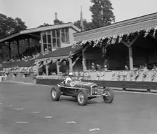 Alfa Romeo Monza of Kenneth Evans racing at Crystal Palace, London, 1939. Artist: Bill Brunell