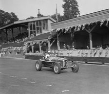 Alfa Romeo Monza of Kenneth Evans racing at Crystal Palace, London, 1939. Artist: Bill Brunell