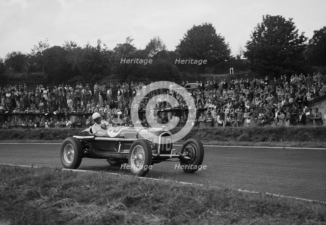 Alfa Romeo of Kenneth Evans racing at Crystal Palace, London, 1939. Artist: Bill Brunell.