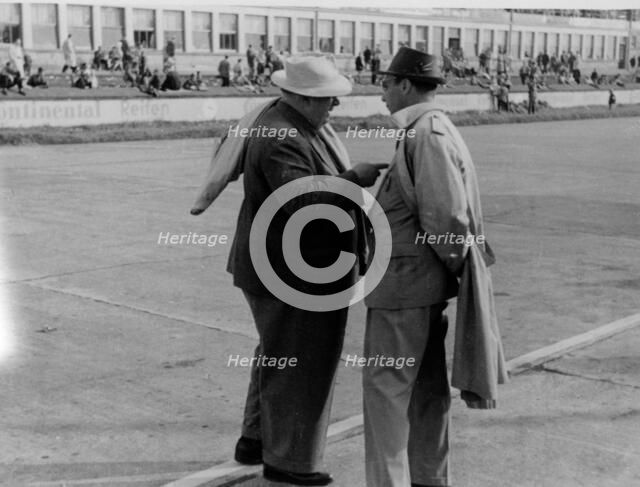 Alfred Neubauer making a point, c1954-c1955. Artist: Unknown