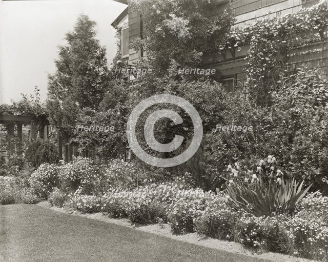 "Alicon," Charles Hinman Graves house, 2310 Santa Barbara Street, Santa Barbara, California, 1923. Creator: Frances Benjamin Johnston.