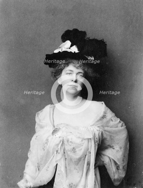 Alice Pike Barney, half-length portrait, facing front, between c1890 and 1910. Creator: Frances Benjamin Johnston.