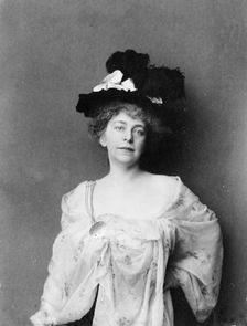 Alice Pike Barney, half-length portrait, facing front, between c1890 and 1910. Creator: Frances Benjamin Johnston